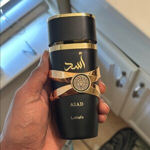 Lattafa Asad Black and Gold Men's Perfume
